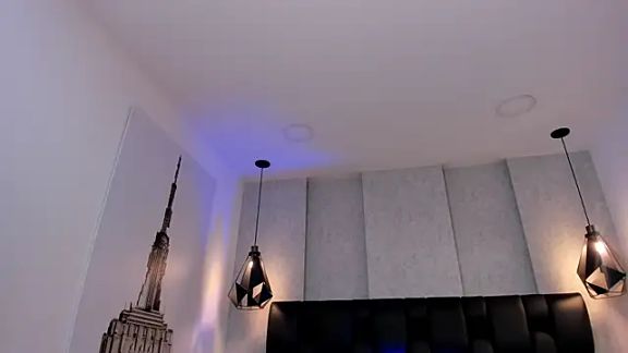 Samantha_hotly