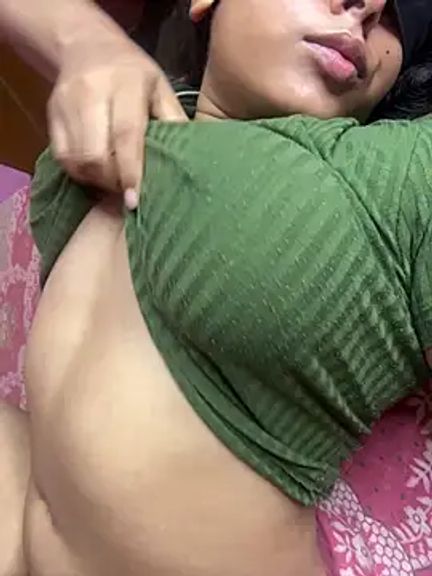 Hot-AngoriBhabhi