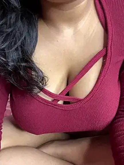 Hot-AngoriBhabhi