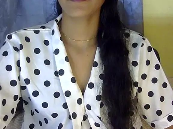 zara_Khan0