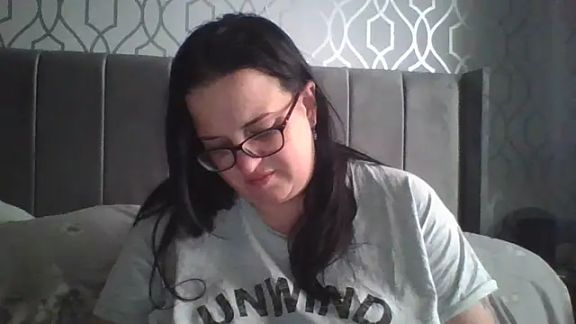Curvy_OliviaXX