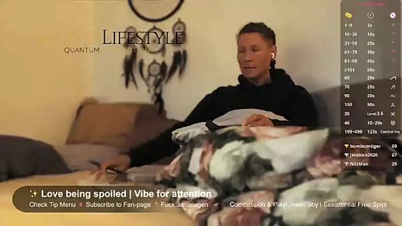 SwingWingWomanSweden