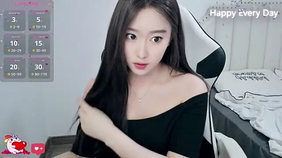 Gloomy_naomimisora