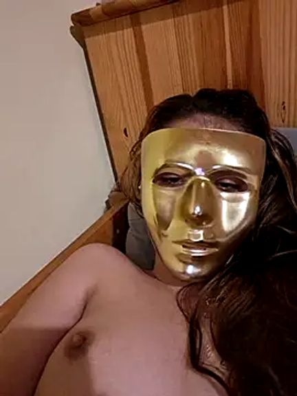 Themaskedgirl22