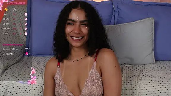 Victoria_Curly