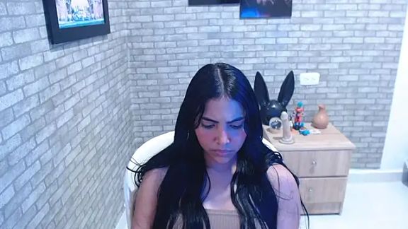 Carla_flower_hot