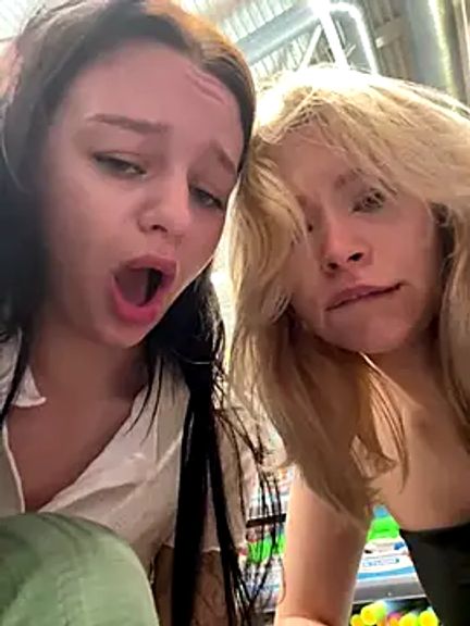 Cum_girlss