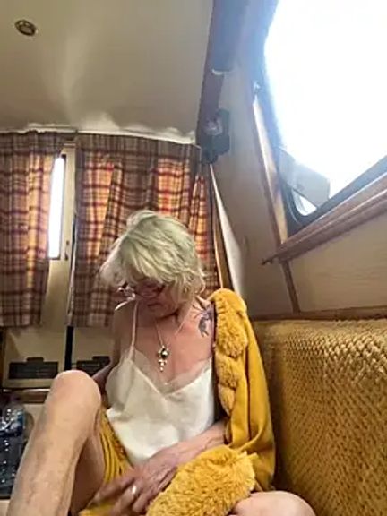 ladyboatlady