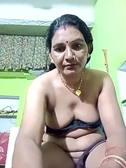 Hot-Priya999