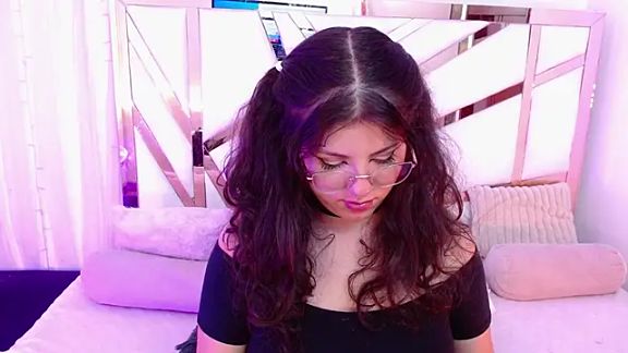 hannia_baileys