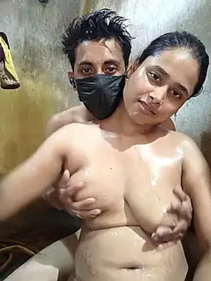 Seducing_couple