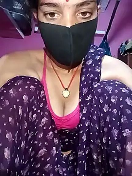 Hot-lodhi66