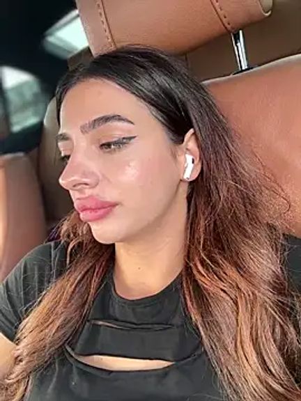 LaraVegas_
