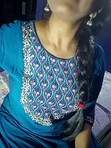 Shalini_telugu09