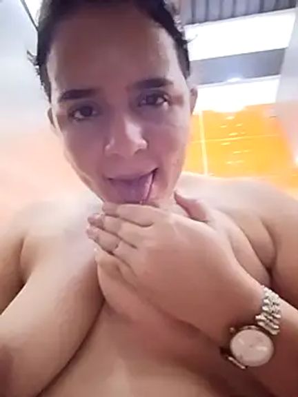 Julieth_hot-69