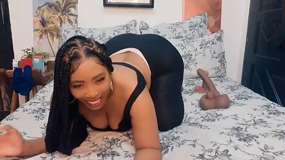 GiantBootyMilf