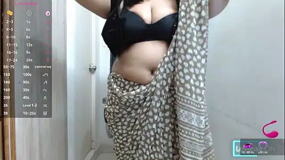 hot_neelu