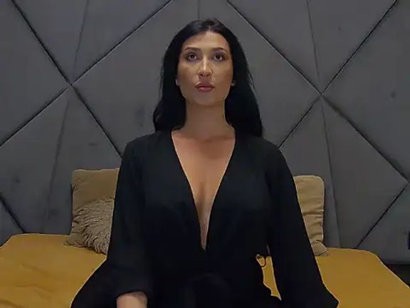 Scarlett_Charm