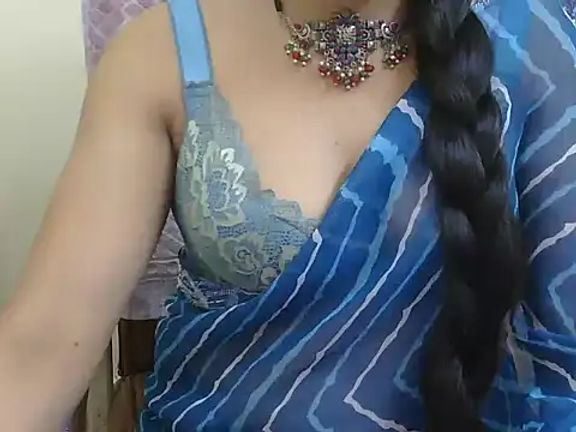 Lovely_Manvi