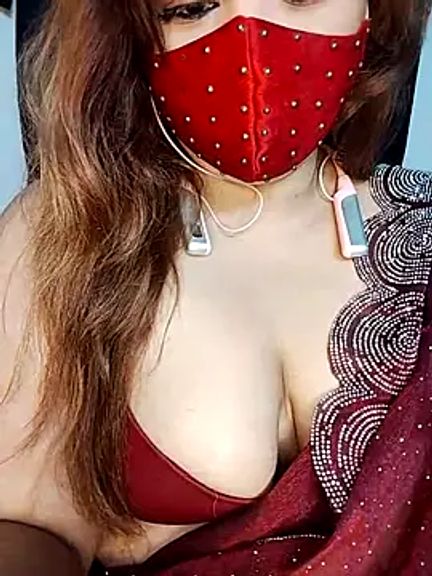 Desi_-_Queen