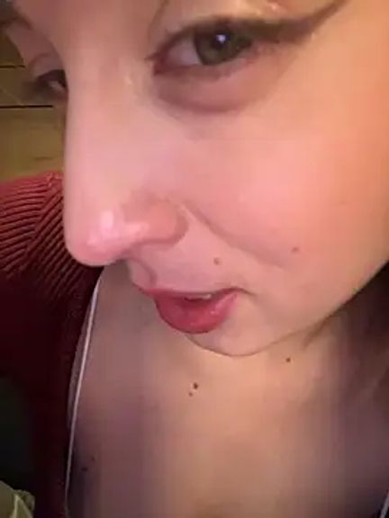 Holly_Play