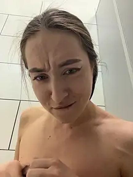 Holly_Play