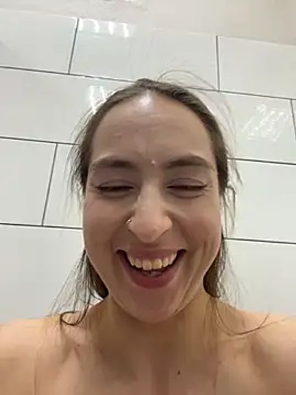 Holly_Play