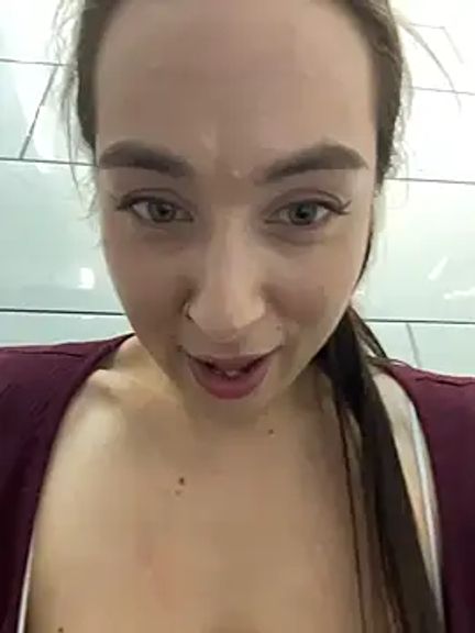 Holly_Play