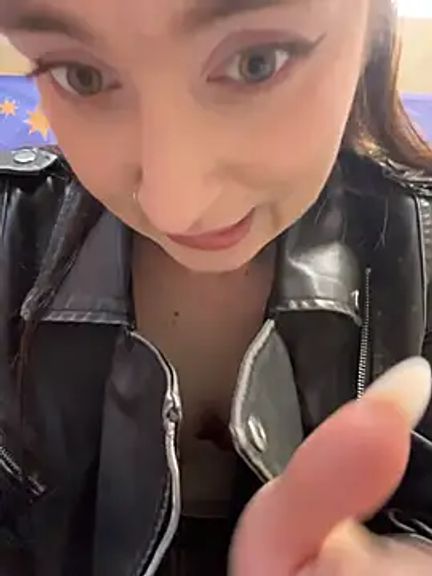 Holly_Play