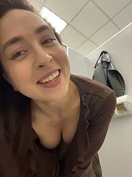 Holly_Play