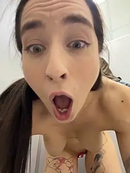 Holly_Play