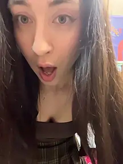 Holly_Play