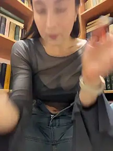 Holly_Play