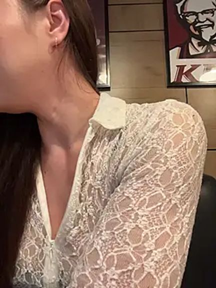 Holly_Play