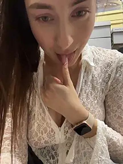 Holly_Play