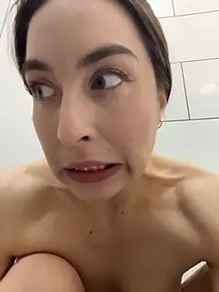 Holly_Play