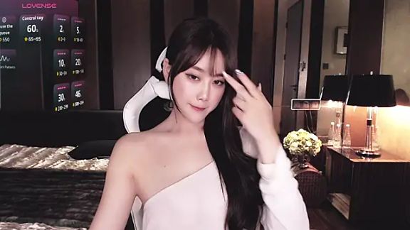 Aurora_-77