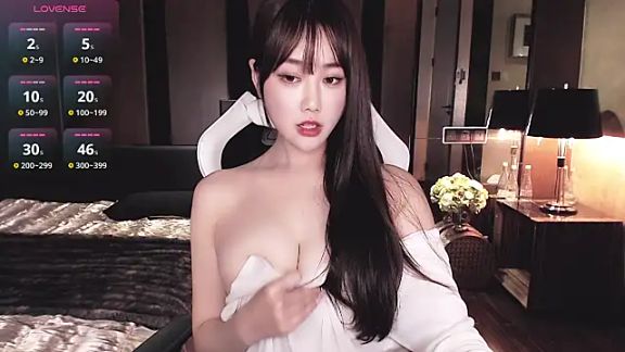 Aurora_-77