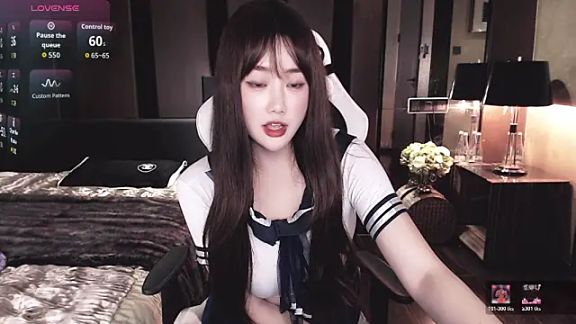 Aurora_-77