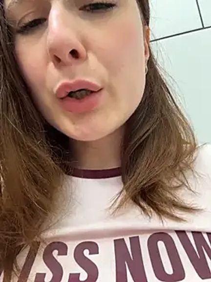 Dina_Tease