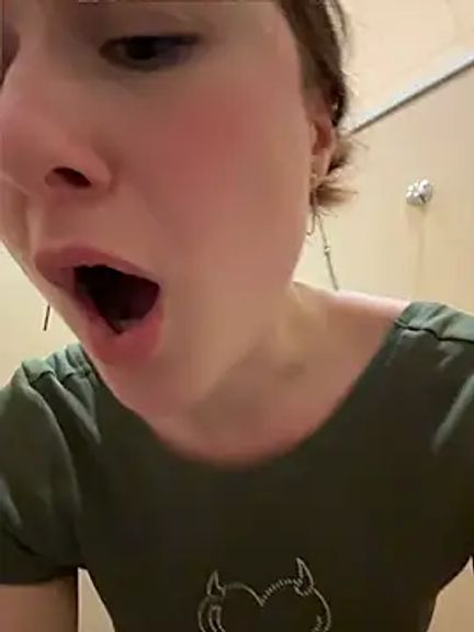 Dina_Tease