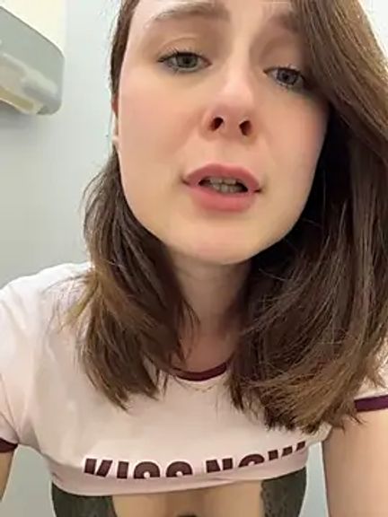 Dina_Tease