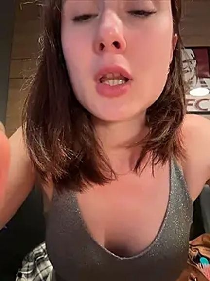 Dina_Tease