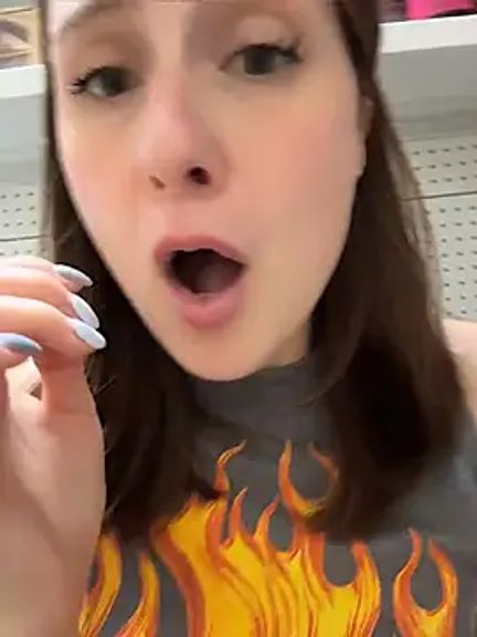 Dina_Tease