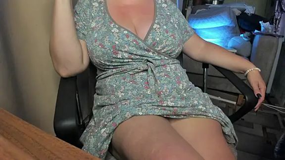 Anita-boobs