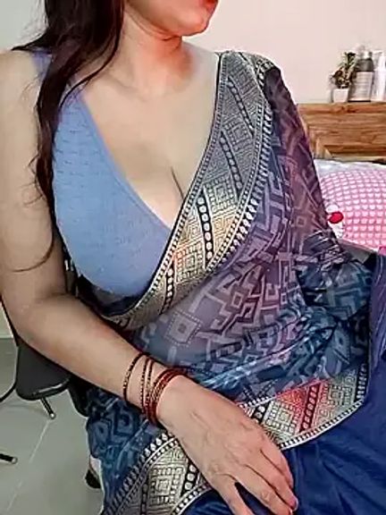 kaamuk_shweta