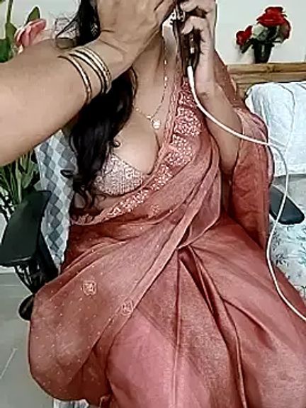 kaamuk_shweta