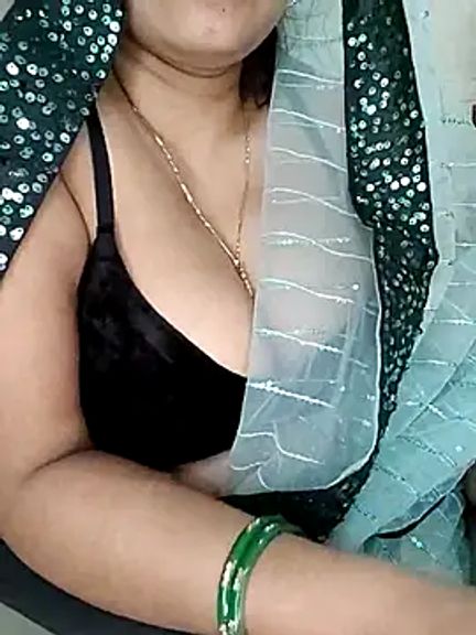 kaamuk_shweta
