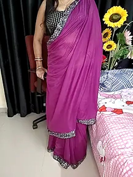 kaamuk_shweta
