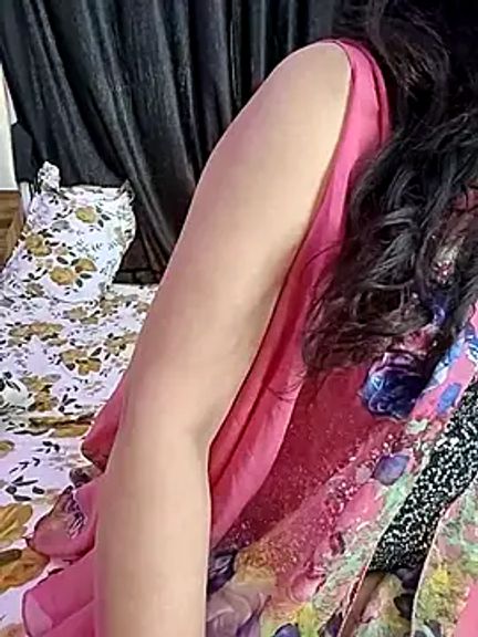 kaamuk_shweta